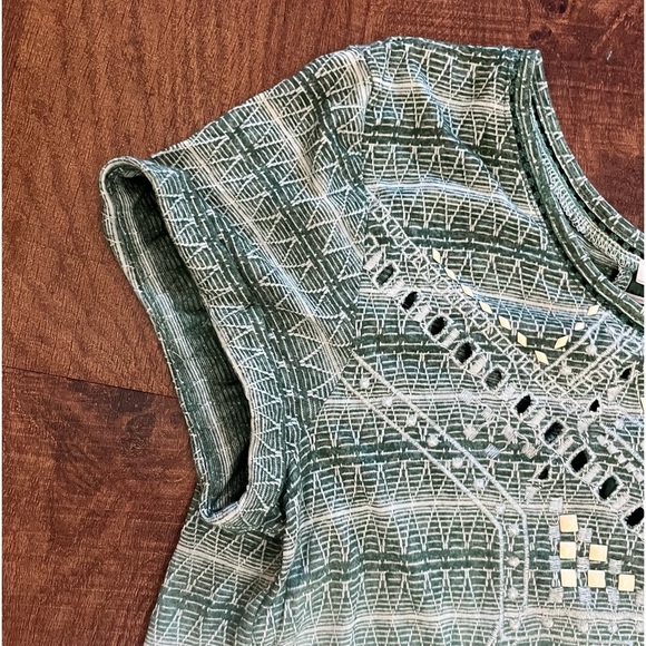 Miss me green white ombré embellished top blouse Sz Medium - Picture 3 of 8